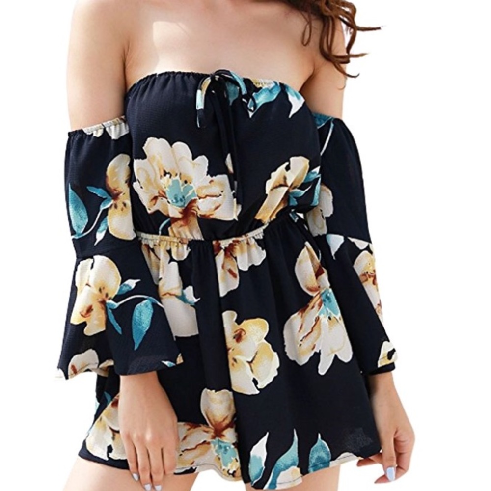 Floral Off Shoulder Trumpet Sleeves  Romper - Picture 3 of 8